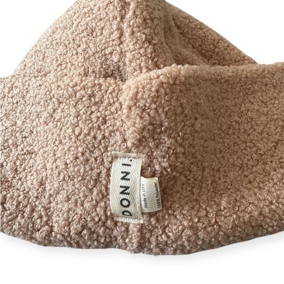 Donni. Mini Sherpa Beige Beanie Hat Cap One Size - Picture 7 of 7